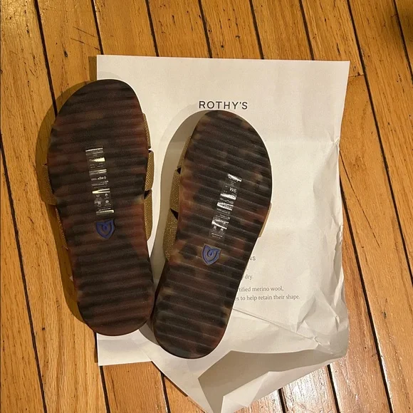 Rothy’s Twist Slide - Picture 4 of 4